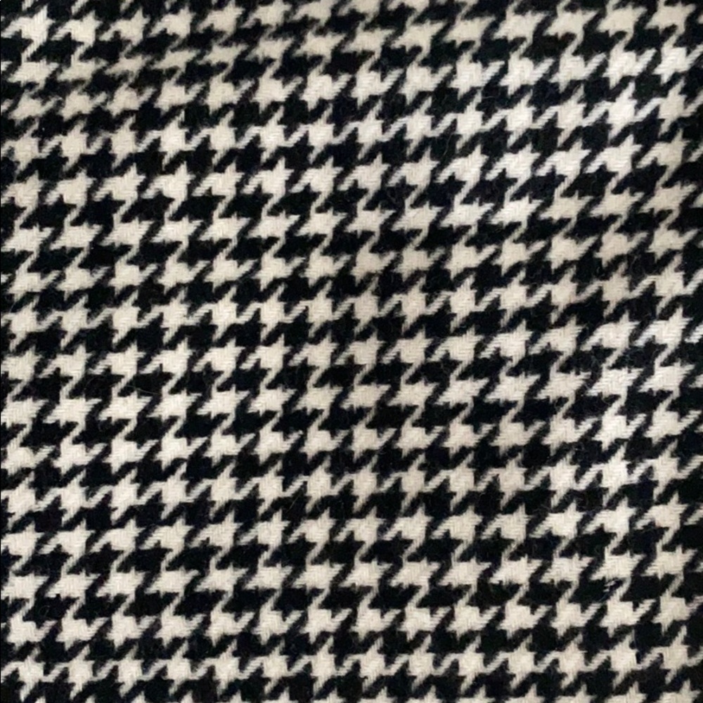 Patterned skirt! - Picture 5 of 5